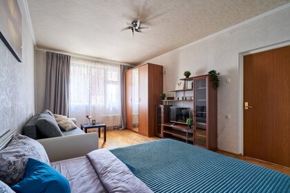 43,4 м², 2-комнатная квартира 4 800 ₽ в сутки - изображение 86