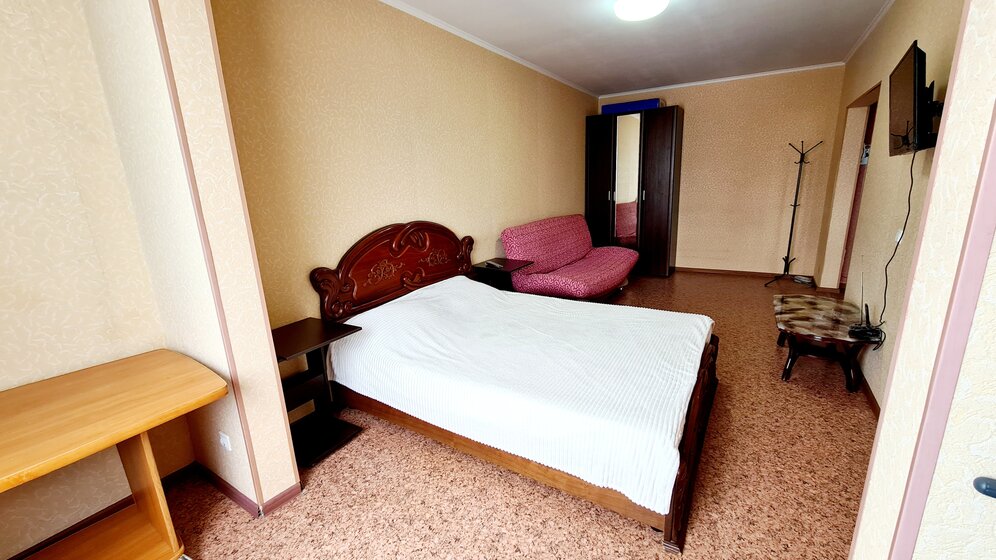 37 м², 1-комнатная квартира 2 500 ₽ в сутки - изображение 1