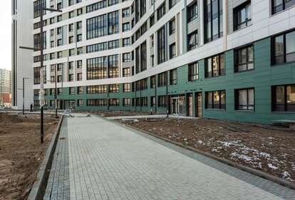 Купить квартиру площадью 50 кв.м. на улице Товарищеский проспект в Санкт-Петербурге - изображение 44
