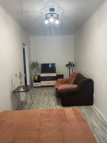 37 м², квартира-студия 2 500 ₽ в сутки - изображение 62