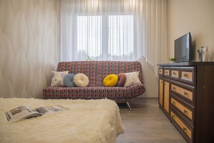 45 м², 1-комнатная квартира 2 500 ₽ в сутки - изображение 78