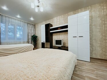 35 м², 1-комнатная квартира 1 900 ₽ в сутки - изображение 50
