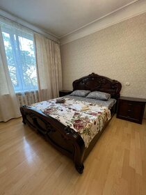 70 м², 2-комнатная квартира 4 200 ₽ в сутки - изображение 16