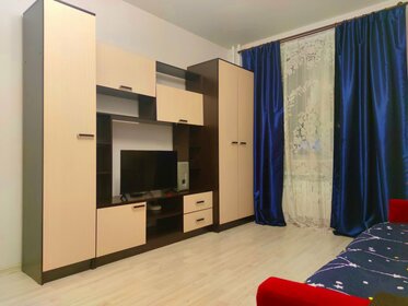 45 м², 1-комнатная квартира 2 500 ₽ в сутки - изображение 77