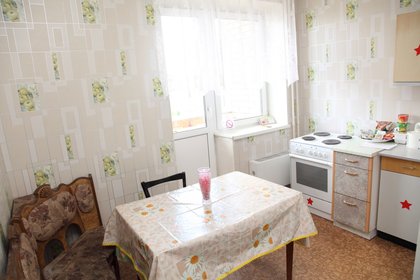 42 м², 1-комнатная квартира 2 500 ₽ в сутки - изображение 70