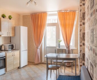 32 м², 1-комнатная квартира 1 800 ₽ в сутки - изображение 61