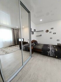 52 м², 2-комнатная квартира 2 300 ₽ в сутки - изображение 49