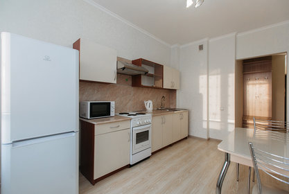 43 м², квартира-студия 2 000 ₽ в сутки - изображение 98