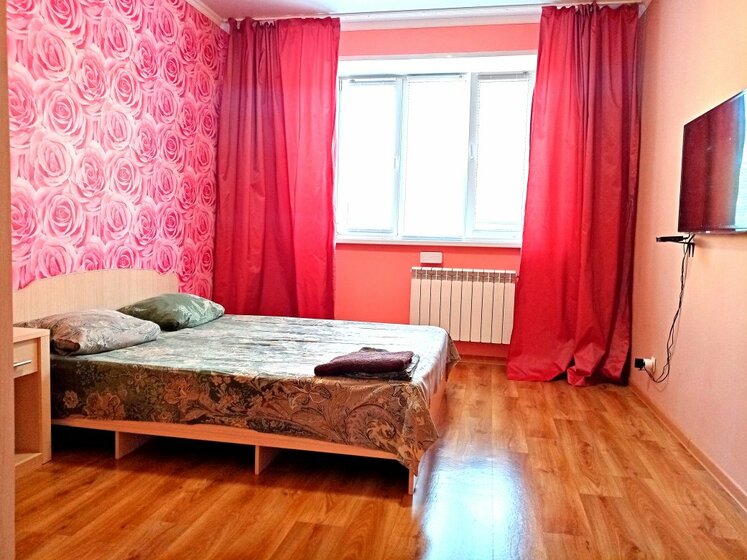 60 м², 2-комнатная квартира 1 500 ₽ в сутки - изображение 1