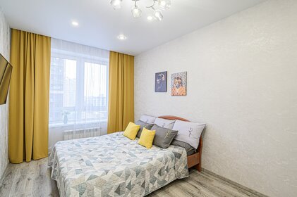 35 м², 1-комнатная квартира 1 600 ₽ в сутки - изображение 102