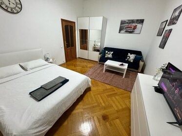42 м², 1-комнатная квартира 4 000 ₽ в сутки - изображение 42