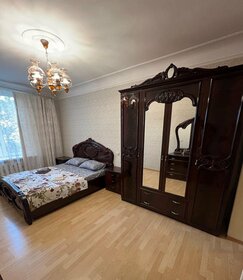 70 м², 2-комнатная квартира 4 200 ₽ в сутки - изображение 18