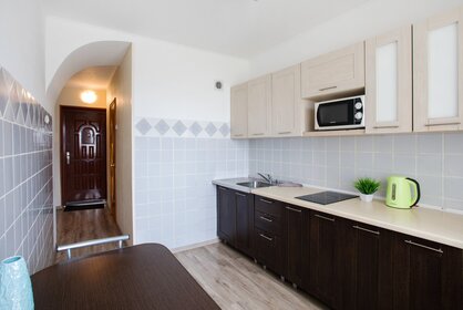 45 м², 4-комнатная квартира 2 550 ₽ в сутки - изображение 99