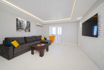 68 м², 2-комнатная квартира 3 500 ₽ в сутки - изображение 82