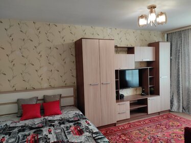 32 м², 1-комнатная квартира 1 800 ₽ в сутки - изображение 76