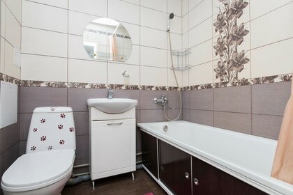 65 м², 2-комнатная квартира 2 200 ₽ в сутки - изображение 29