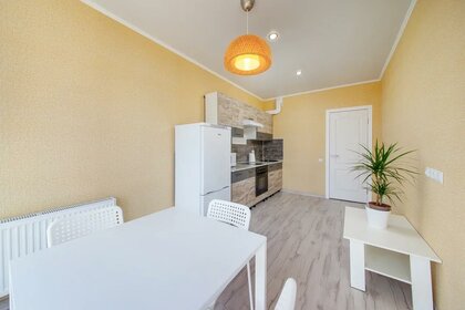 51 м², 1-комнатная квартира 2 300 ₽ в сутки - изображение 104