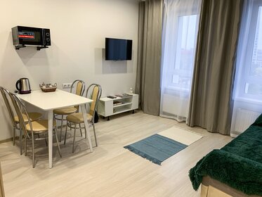 45 м², 2-комнатная квартира 2 500 ₽ в сутки - изображение 73