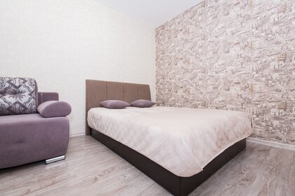 42 м², 1-комнатная квартира 2 490 ₽ в сутки - изображение 45