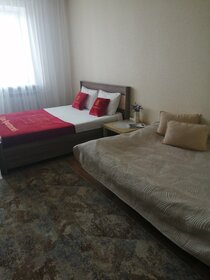 45 м², 1-комнатная квартира 2 200 ₽ в сутки - изображение 26