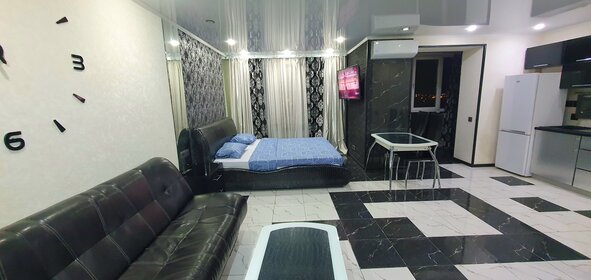 45 м², квартира-студия 2 200 ₽ в сутки - изображение 97