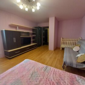 65 м², 2-комнатная квартира 2 500 ₽ в сутки - изображение 36