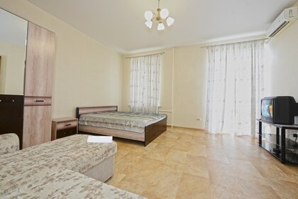 40 м², 1-комнатная квартира 2 200 ₽ в сутки - изображение 30