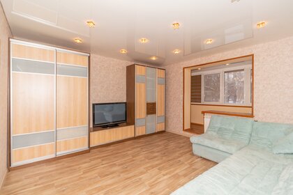 65 м², 2-комнатная квартира 2 390 ₽ в сутки - изображение 46