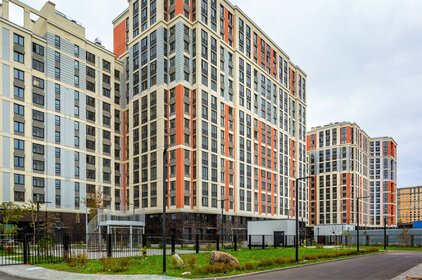 Купить однокомнатную квартиру с высокими потолками в ЖК «Юбилейный квартал» в Санкт-Петербурге и ЛО - изображение 16