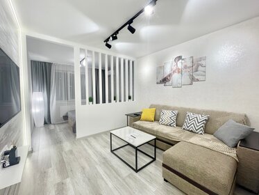 45 м², 1-комнатная квартира 4 200 ₽ в сутки - изображение 7