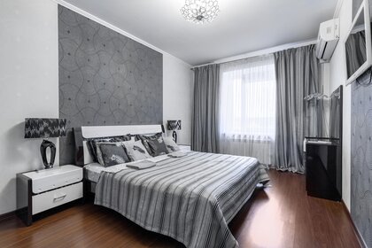 70 м², 2-комнатная квартира 3 300 ₽ в сутки - изображение 97