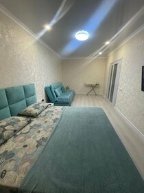 45 м², 1-комнатная квартира 2 500 ₽ в сутки - изображение 47