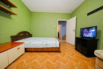 70 м², 2-комнатная квартира 2 900 ₽ в сутки - изображение 79