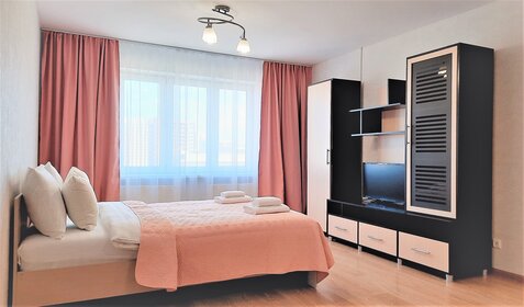 42 м², 1-комнатная квартира 1 800 ₽ в сутки - изображение 87