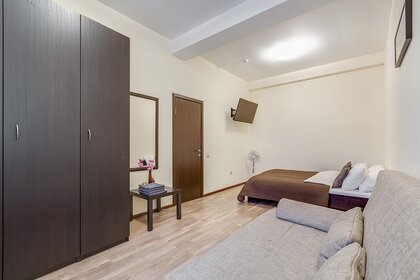 71 м², 3-комнатная квартира 2 450 ₽ в сутки - изображение 112