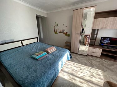 45 м², 1-комнатная квартира 3 000 ₽ в сутки - изображение 49