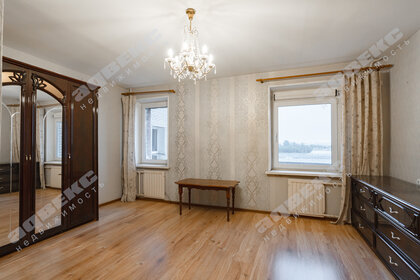 Купить 4-комнатную квартиру на вторичном рынке у метро Петроградская (синяя ветка) в Санкт-Петербурге и ЛО - изображение 16