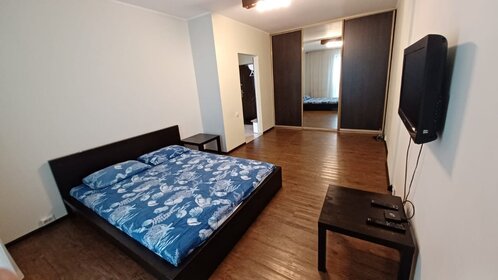 45 м², 1-комнатная квартира 2 390 ₽ в сутки - изображение 43