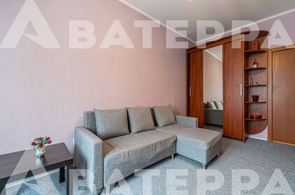 Купить 4-комнатную квартиру в кирпичном доме в районе Василеостровский в Санкт-Петербурге и ЛО - изображение 1