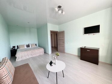 48 м², 1-комнатная квартира 4 200 ₽ в сутки - изображение 44