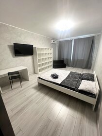 55 м², 1-комнатная квартира 5 500 ₽ в сутки - изображение 59