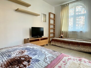 32 м², 1-комнатная квартира 3 450 ₽ в сутки - изображение 54