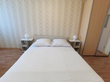 38 м², 1-комнатная квартира 2 700 ₽ в сутки - изображение 48