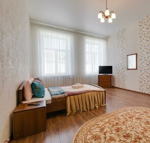 70 м², 2-комнатная квартира 4 100 ₽ в сутки - изображение 64