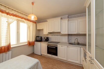 Купить квартиру с высокими потолками в Клинцах - изображение 1