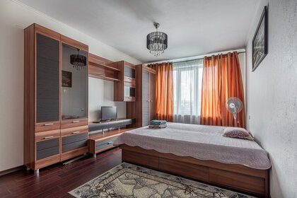 35 м², 1-комнатная квартира 2 500 ₽ в сутки - изображение 93