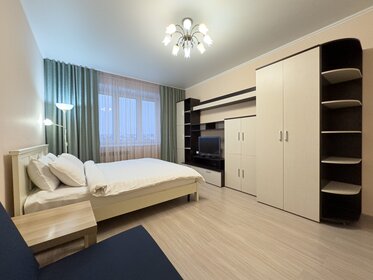 45 м², 1-комнатная квартира 2 450 ₽ в сутки - изображение 28