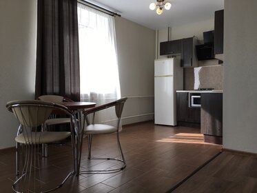 43 м², 1-комнатная квартира 2 300 ₽ в сутки - изображение 91