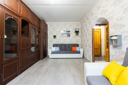 34,4 м², 1-комнатная квартира 2 500 ₽ в сутки - изображение 98