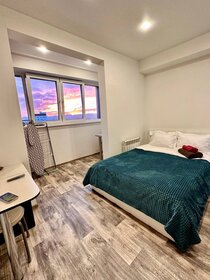 33 м², 1-комнатная квартира 2 300 ₽ в сутки - изображение 70